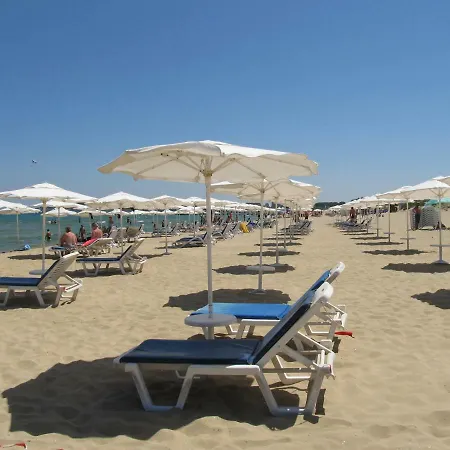 Διαμέρισμα Kamelia Garden Σάνι Μπιτς